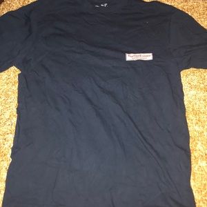 vineyard vines t-shirt